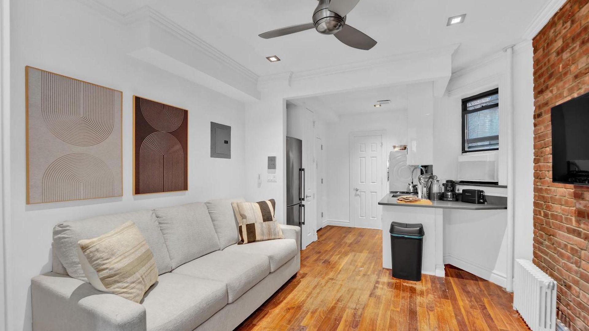 Spacious Soho 1bedroom Unit Washer & Dryer