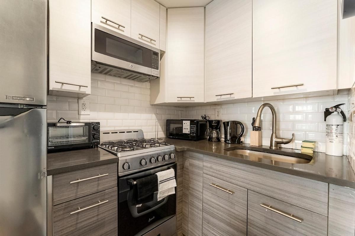 Apartment Stylish Brooklyn Getaway, 1br Kitchen *