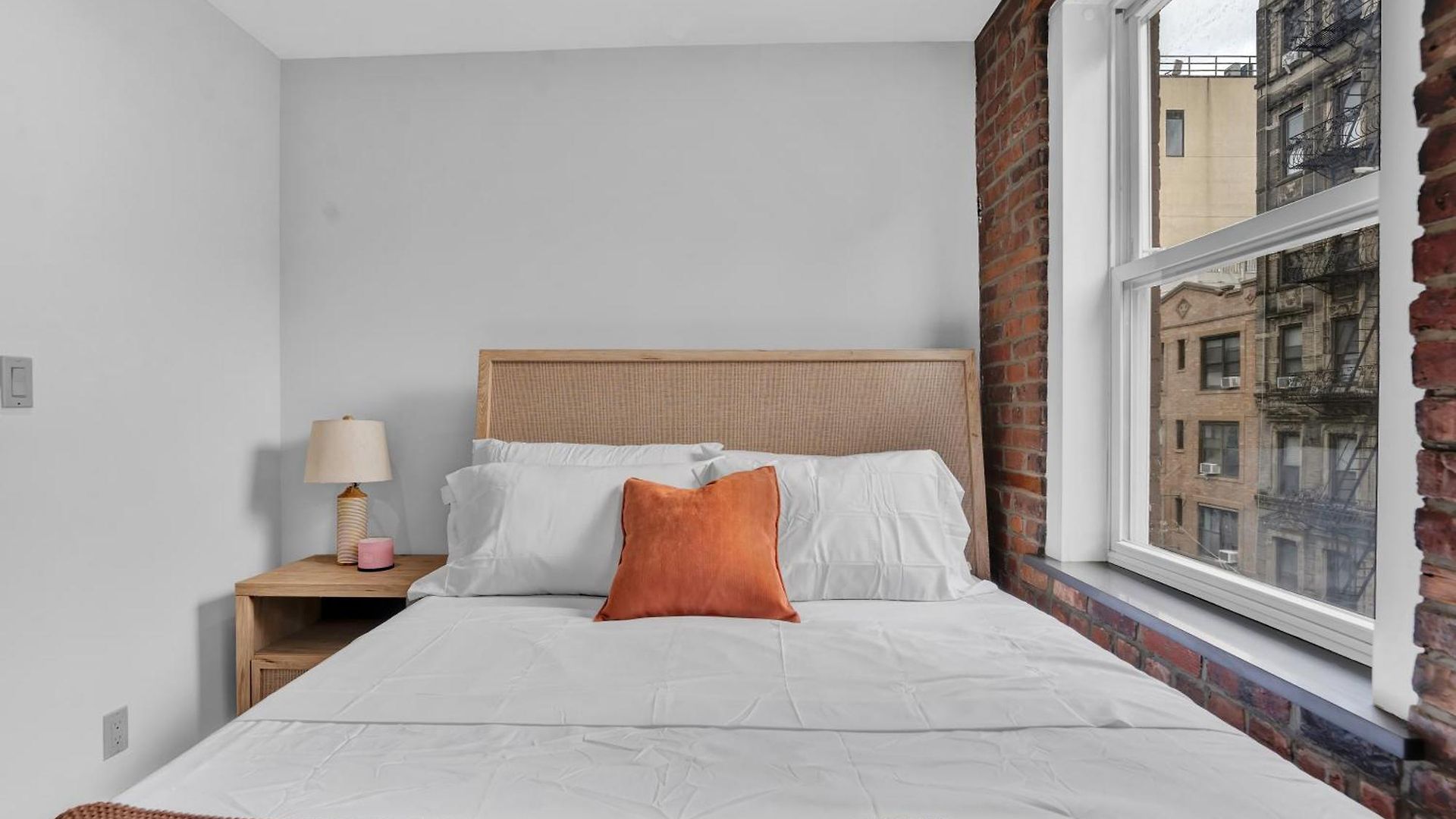 Soho Designer 2br With Balcony * New York