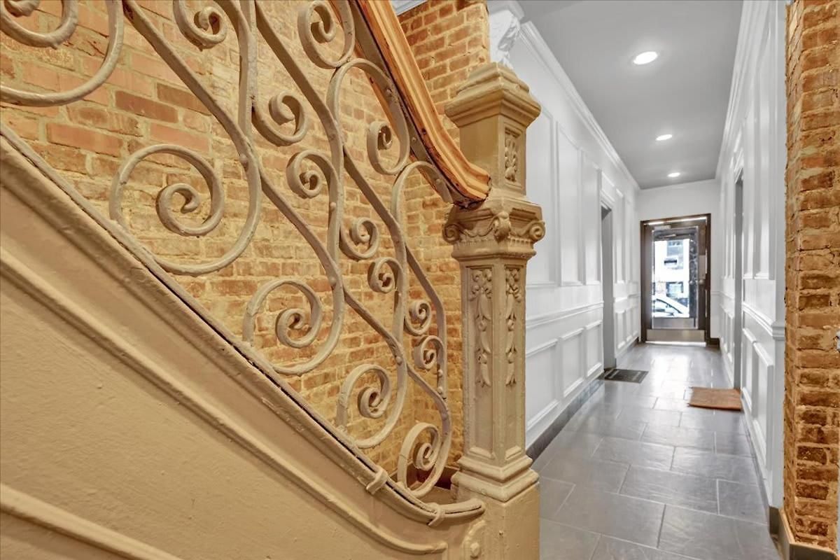 Modern 2br With Private Garden In Gramercy Park Apartment *