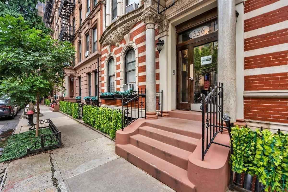 Modern 2br With Private Garden In Gramercy Park Apartment New York