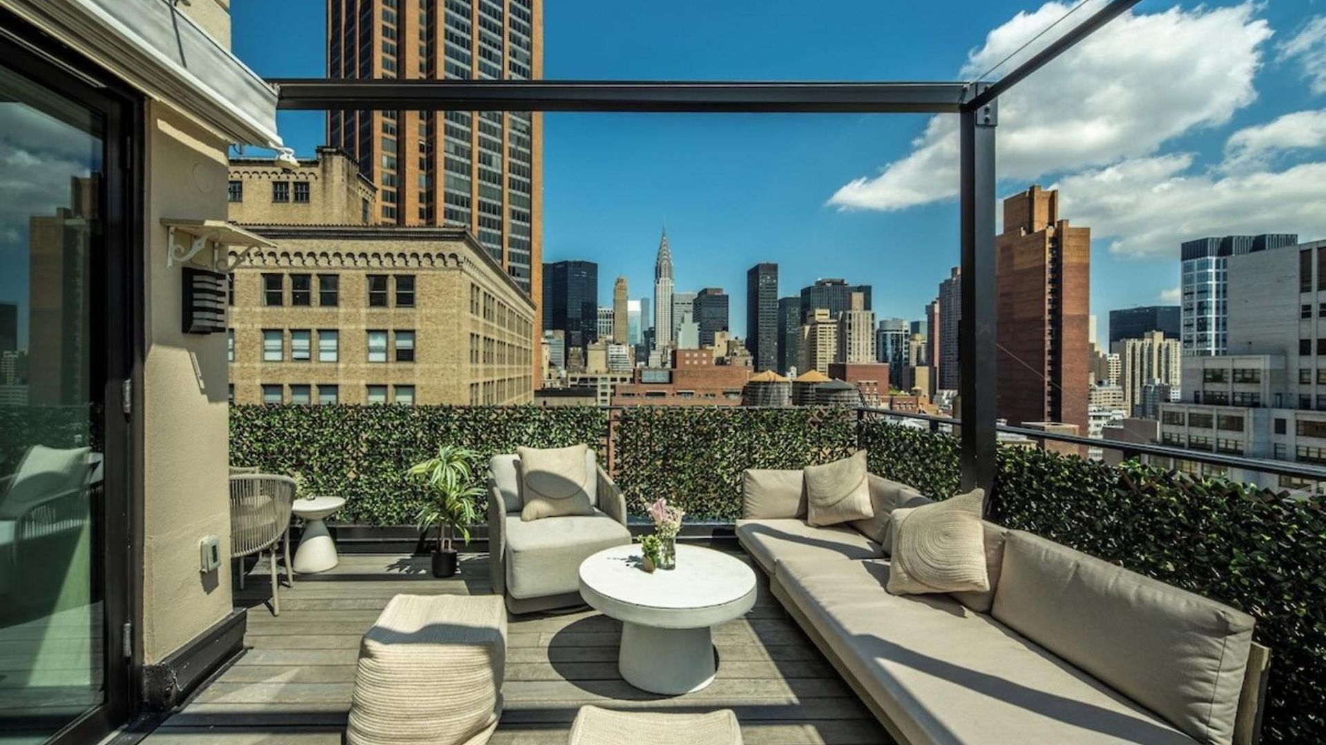 Apartment Elegant At Marmara Park Avenue