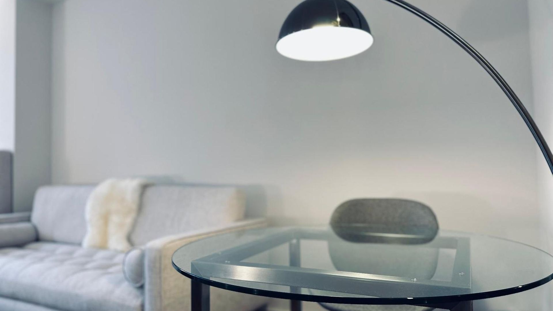 Apartment Entire Luxury Midtown With Pool, Gym, And Sauna *