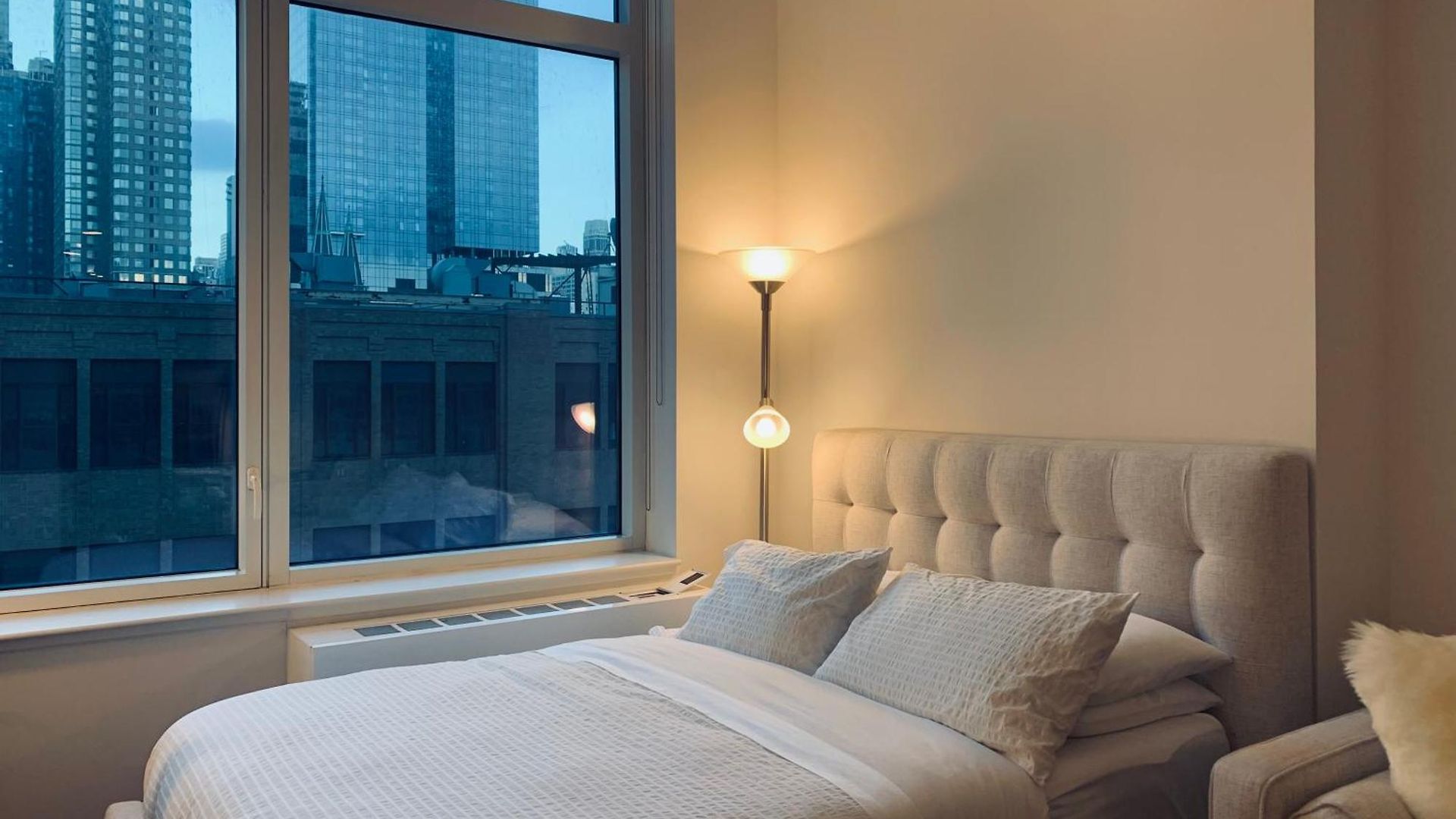 Apartment Entire Luxury Midtown With Pool, Gym, And Sauna New York