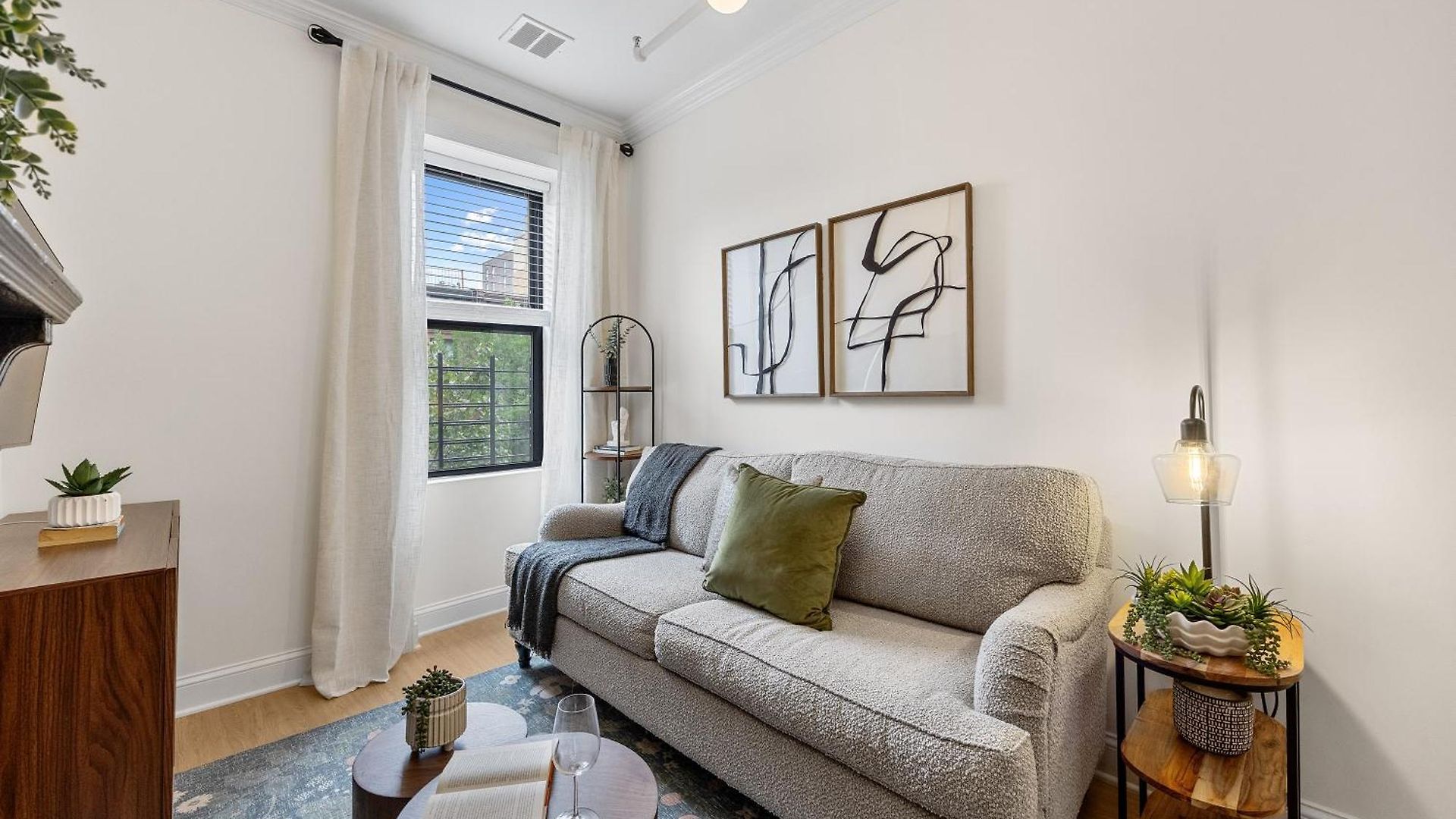 3br Harlem With Washer With Dryer