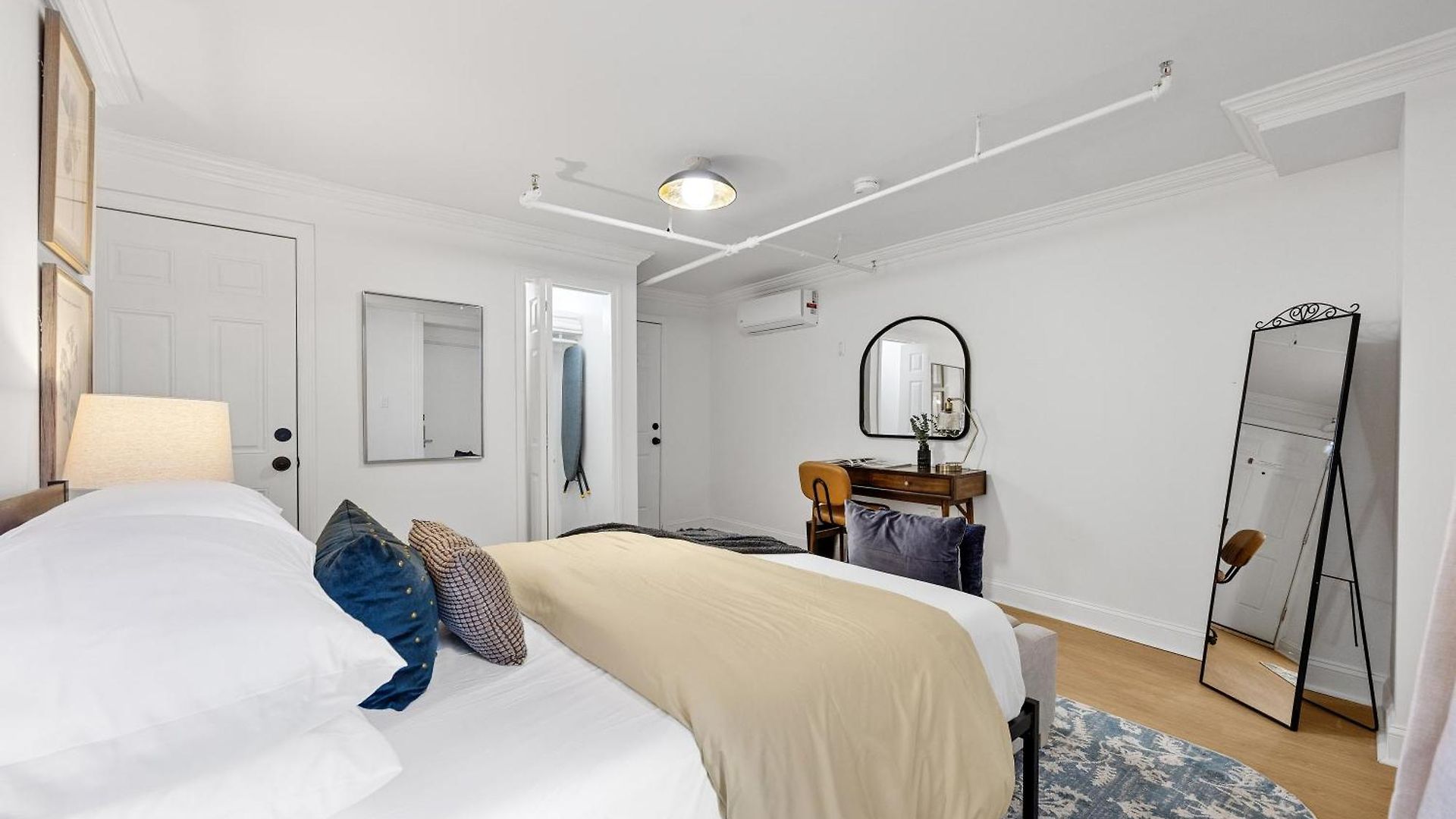 Brownstone 2 Bed With Private Backyard Near Subway Apartment New York