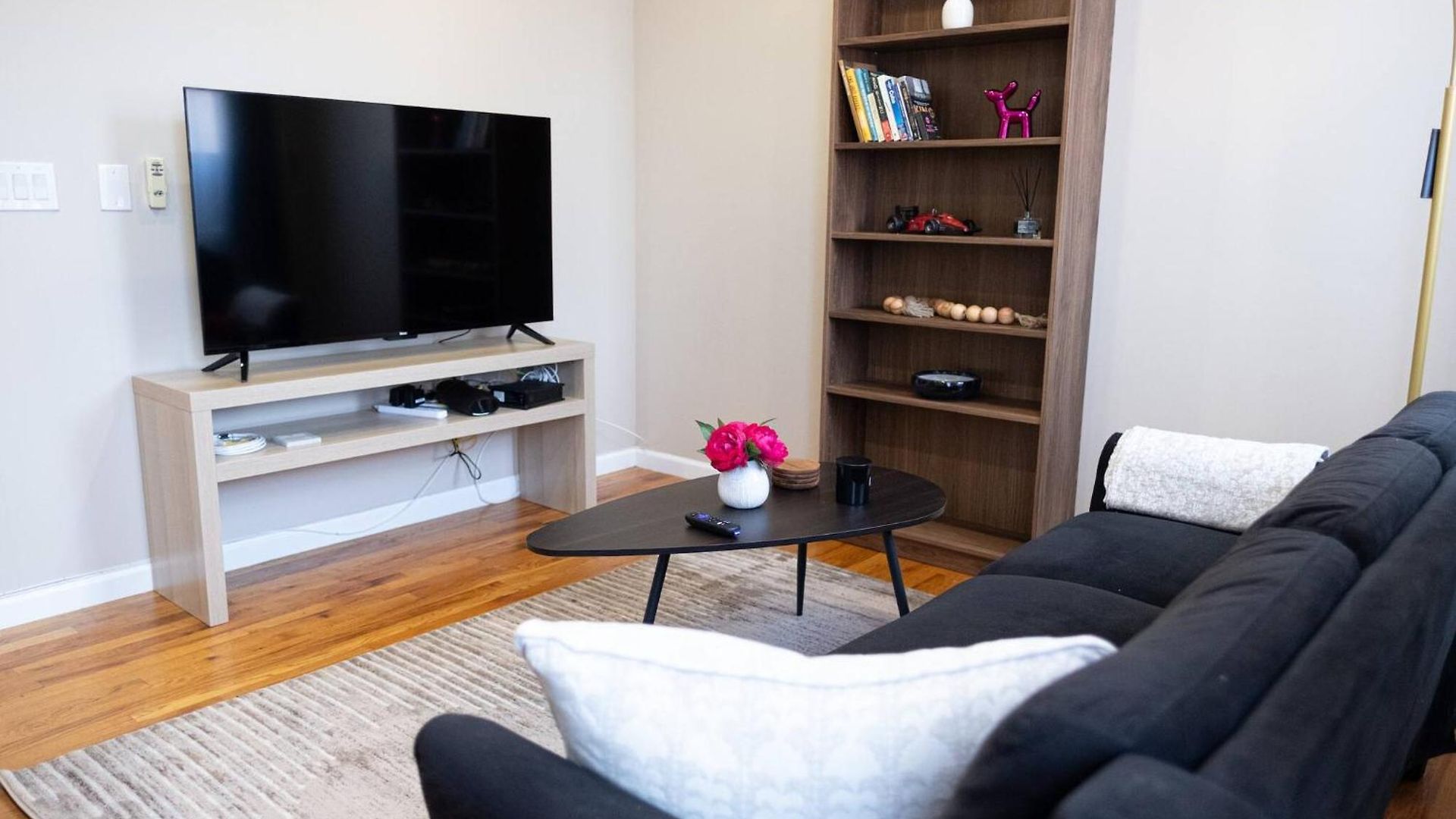 Holiday home Sunny 4br/2ba Retreat In Morningside Heights, Nyc *