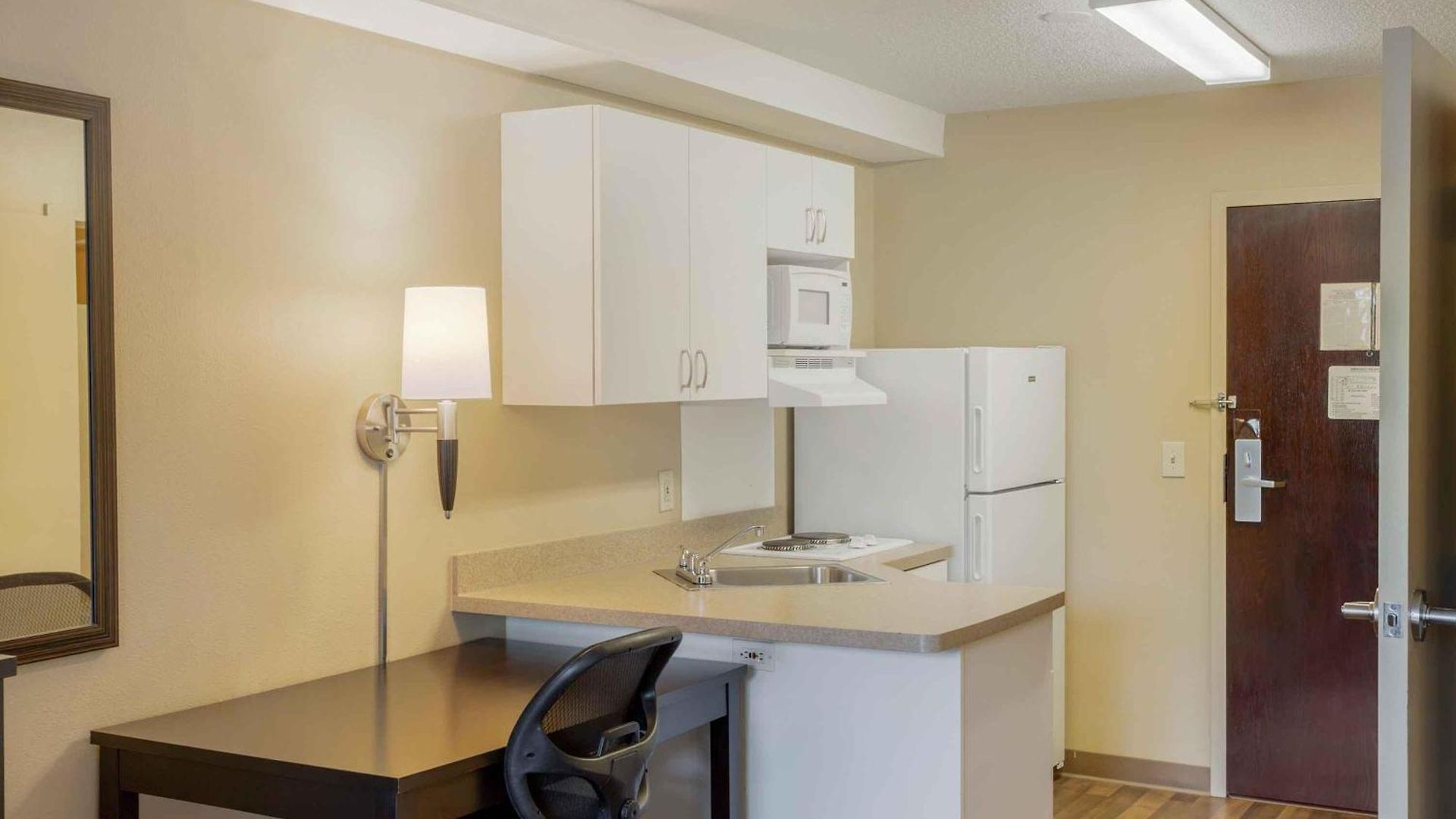 Extended America - - Laguardia Airport Hotel New York