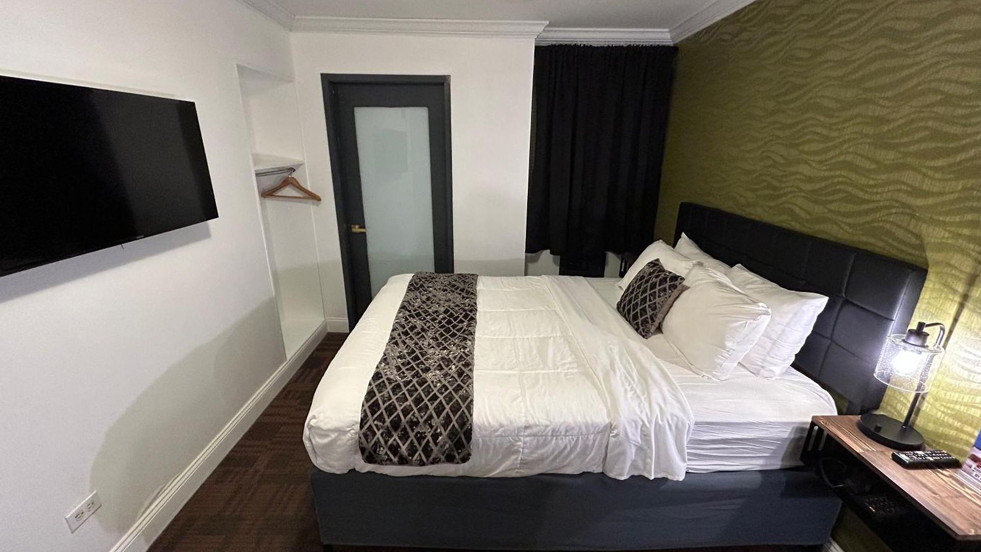 Richland Les Hotel