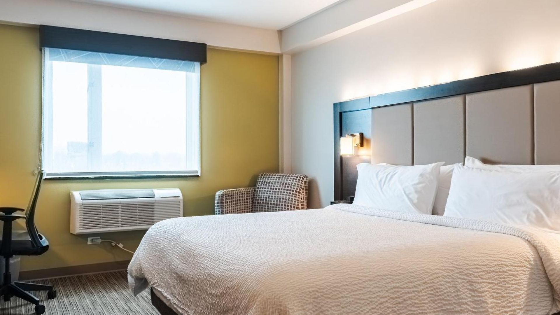Hotel Express Maspeth By Ihg
