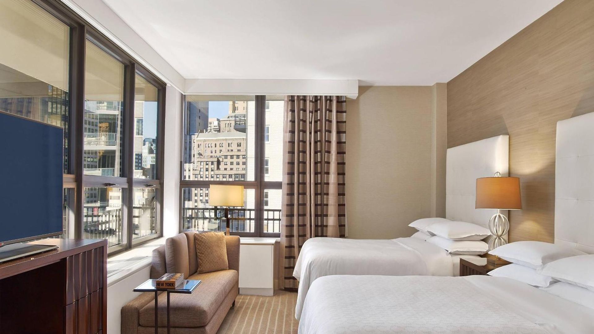 Sheraton Times Square 4*