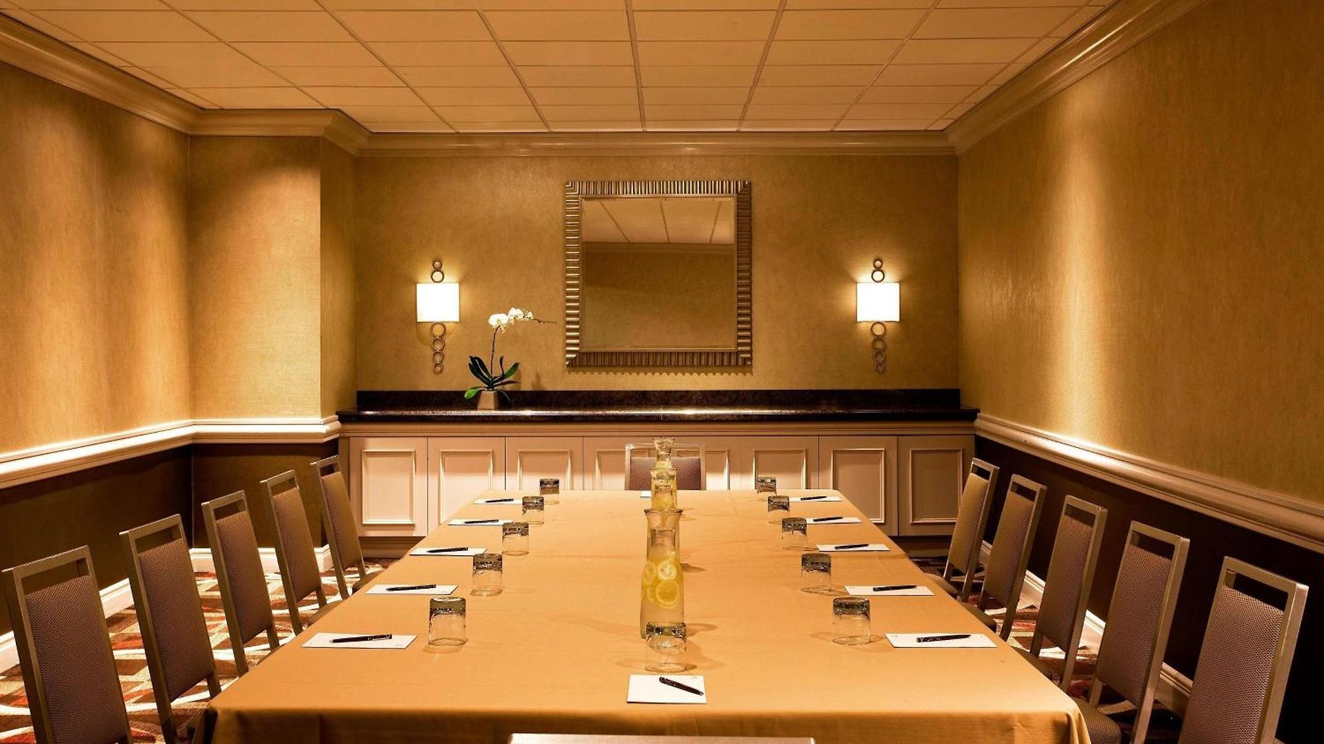 Sheraton Times Square Hotel 4*