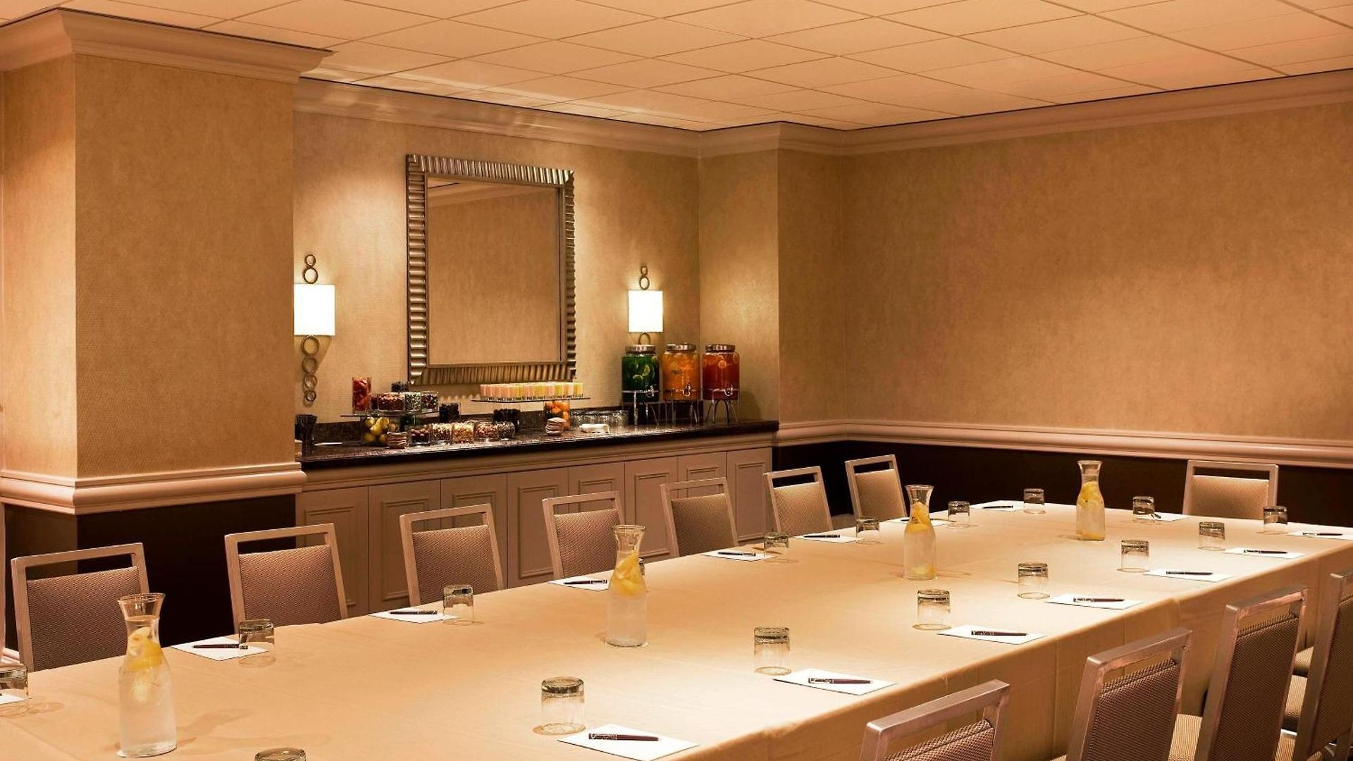 Sheraton Times Square 4*