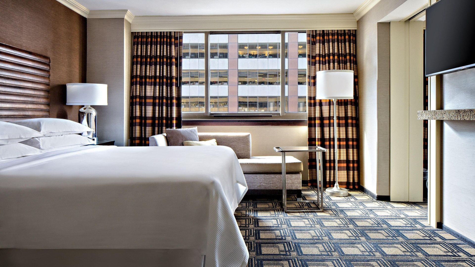 Sheraton Times Square 4*
