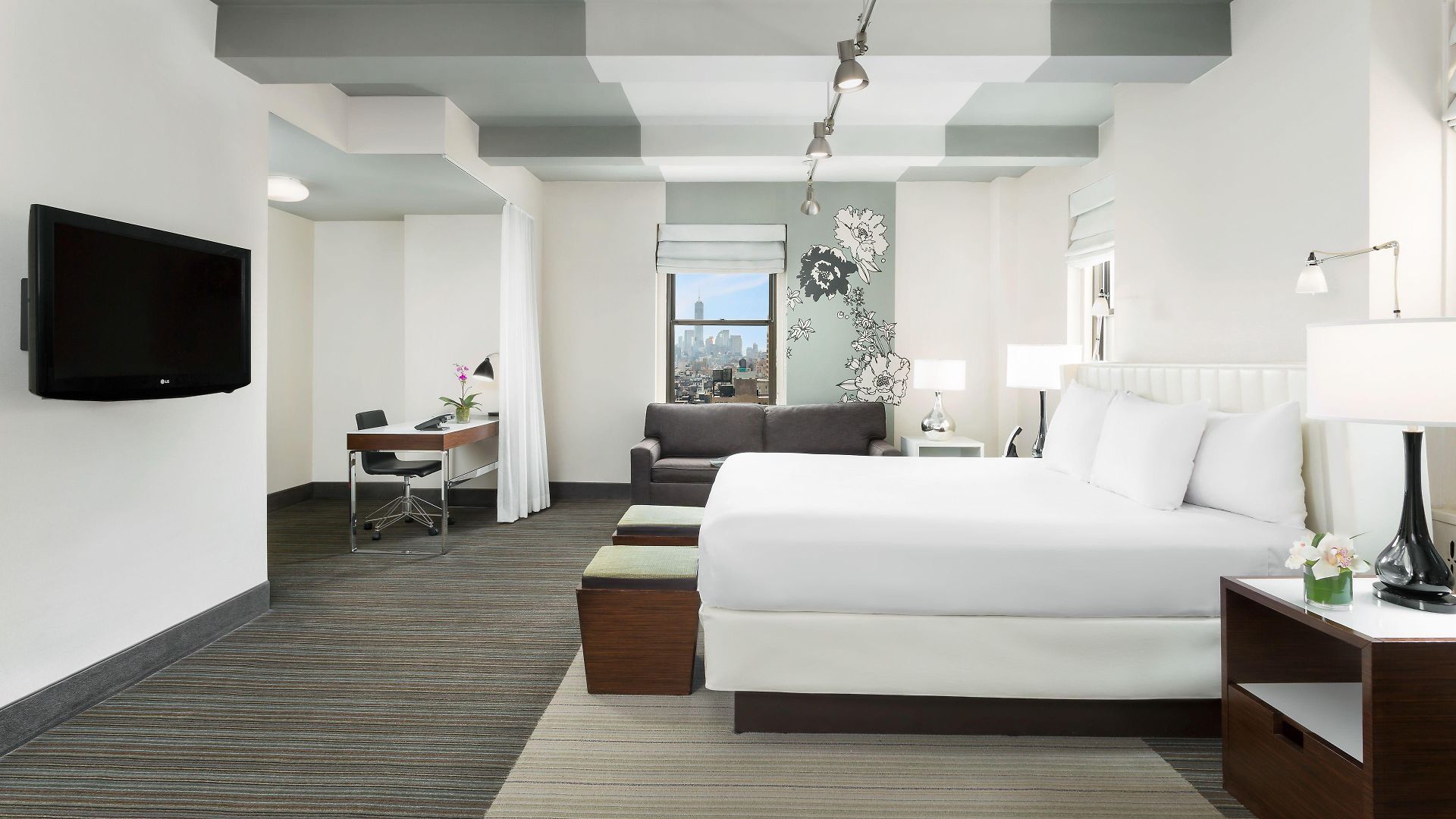 Stewart Hotel 4*