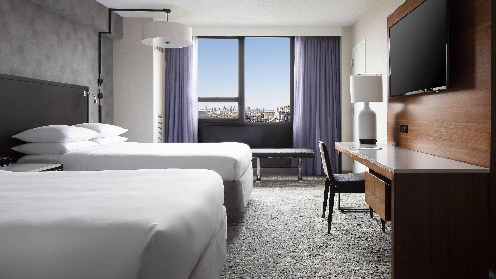 Laguardia Airport Marriott 4*
