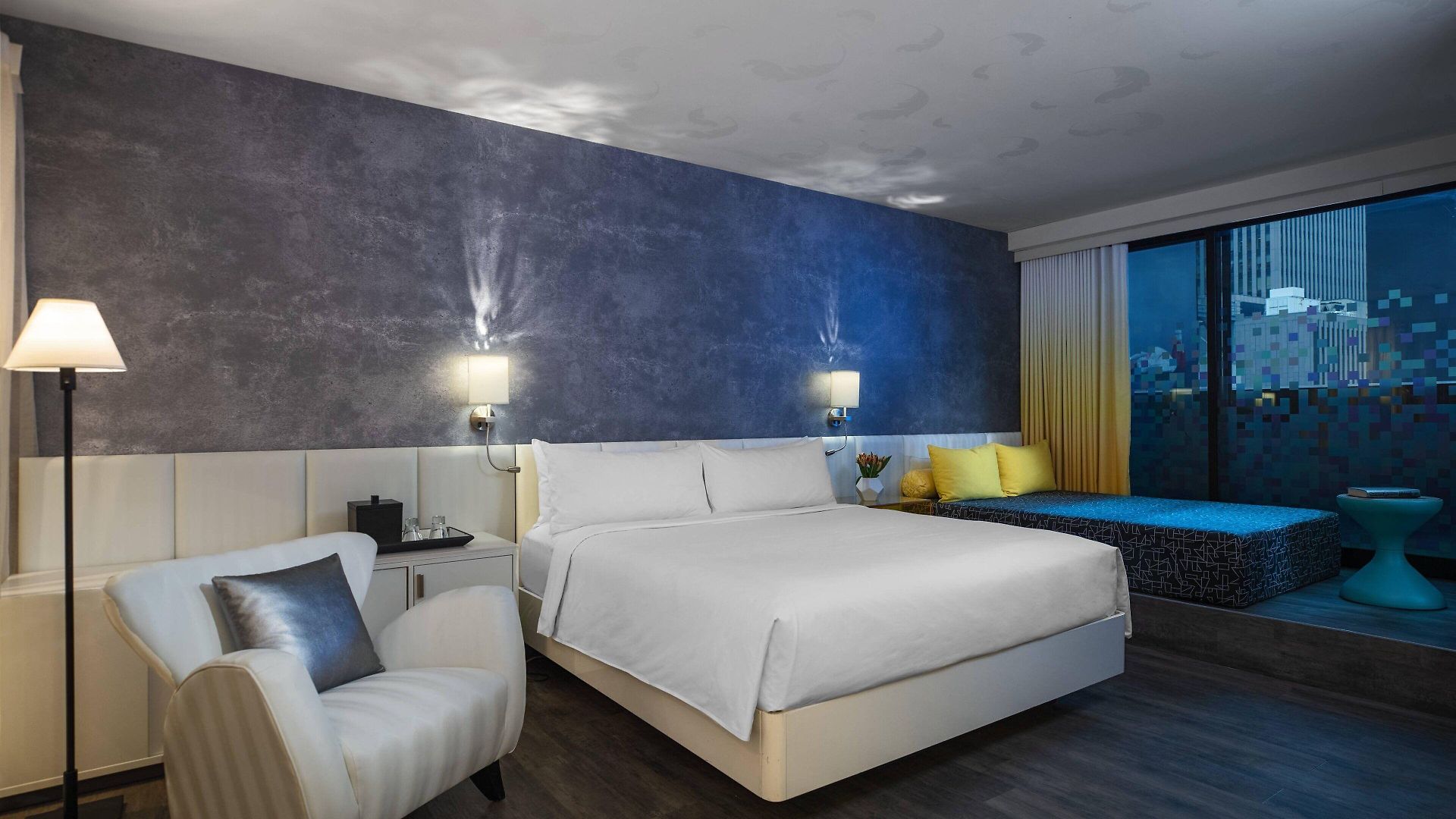 Renaissance Times Square By Marriott Hotel New York