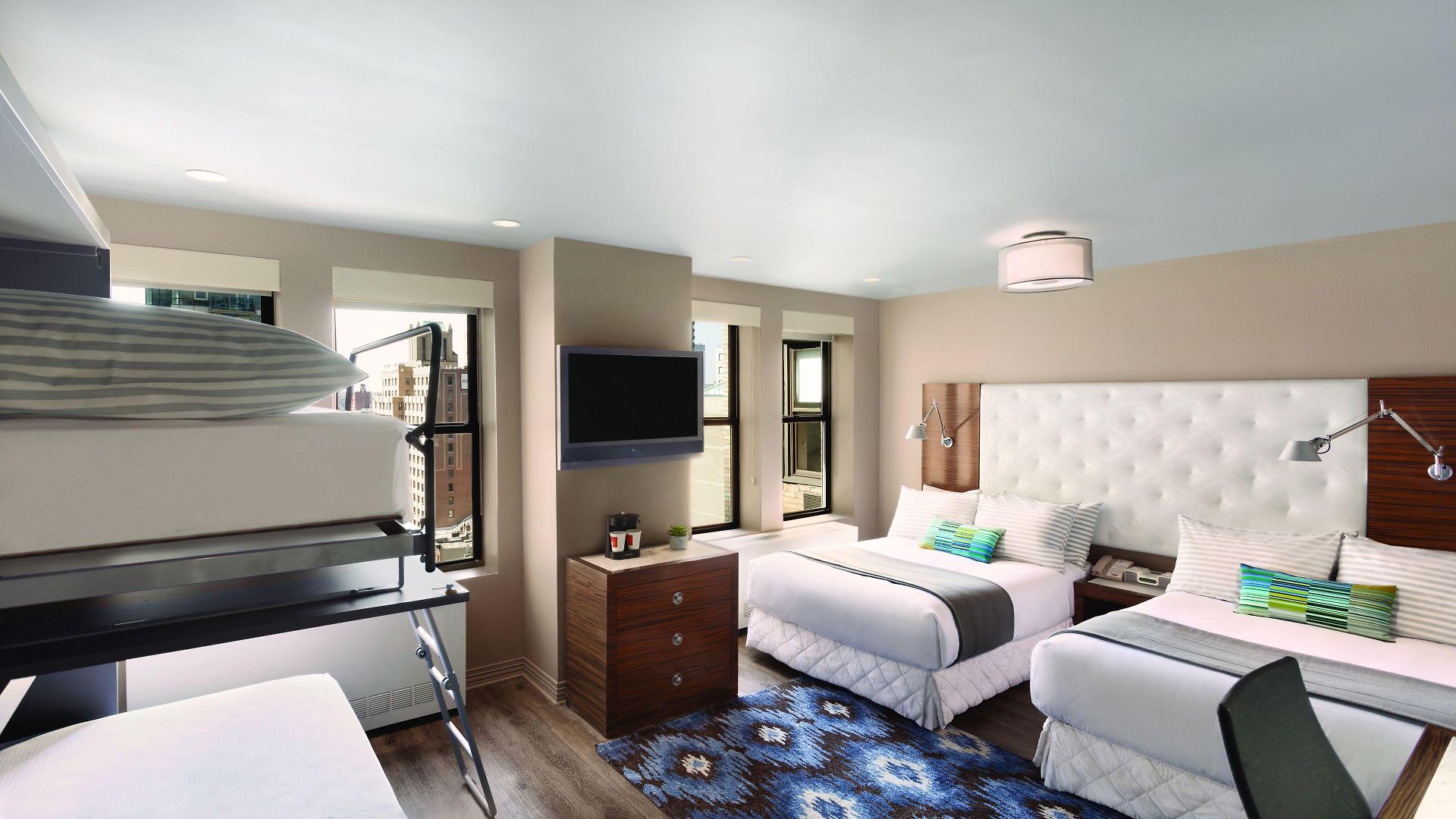 The Gallivant Times Square 4*