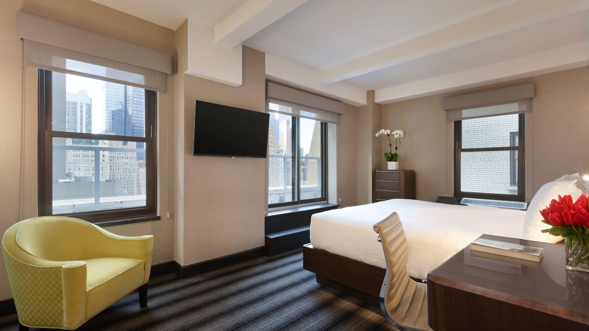 Edison Times Square Hotel 4*