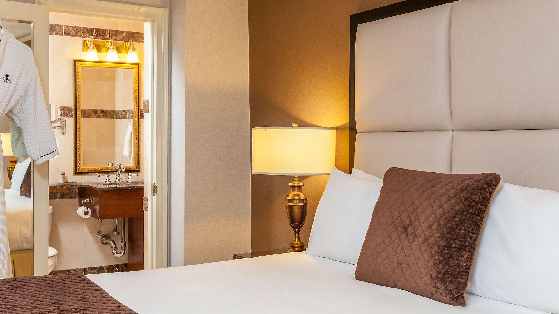 Fitzpatrick Manhattan Hotel 4*