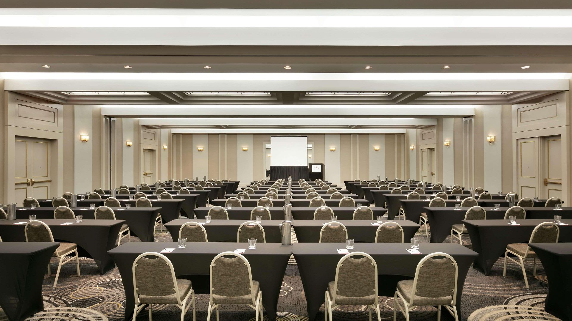 Doubletree By Hilton New York-laguardia Hotel New York