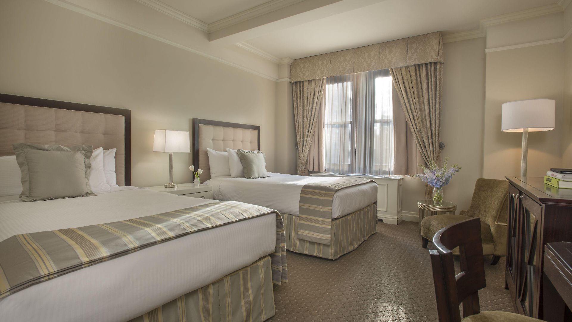 Hotel Warwick 4*