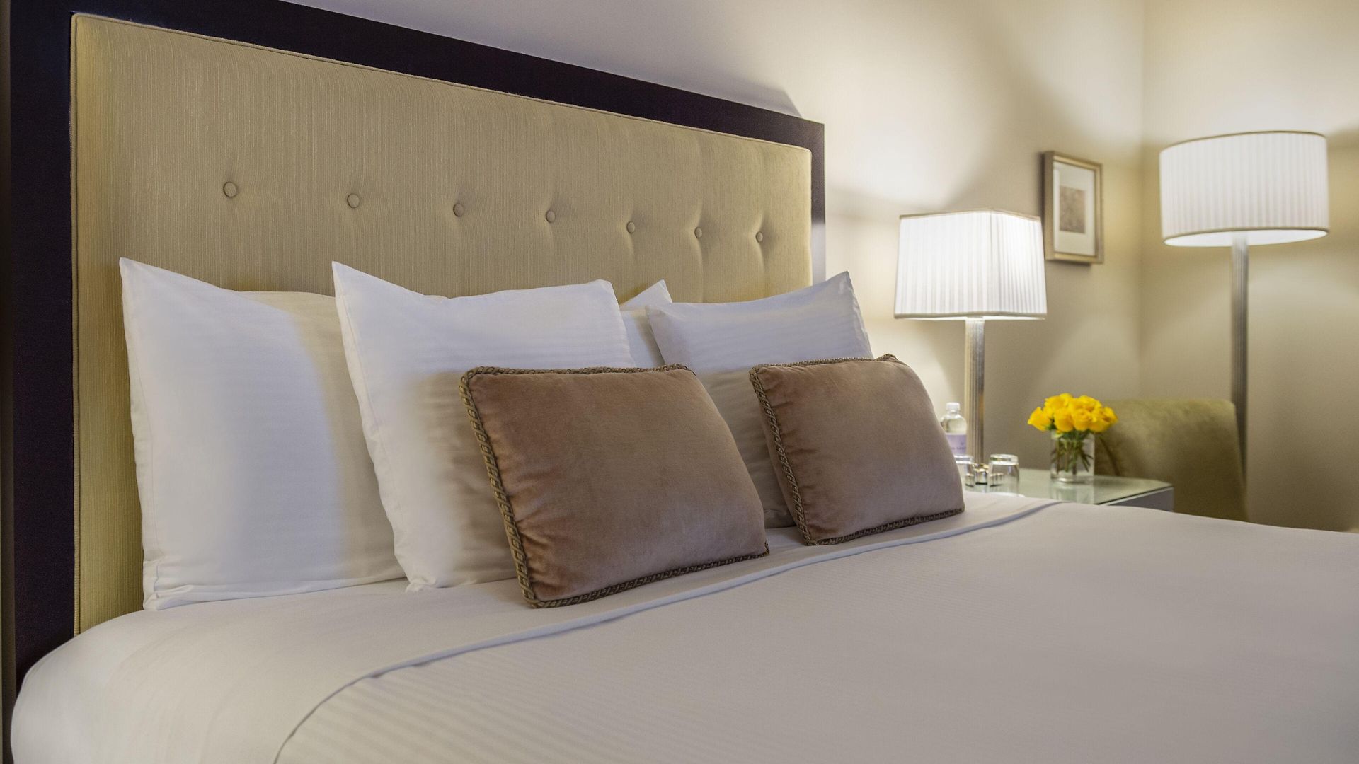 Warwick Hotel 4*