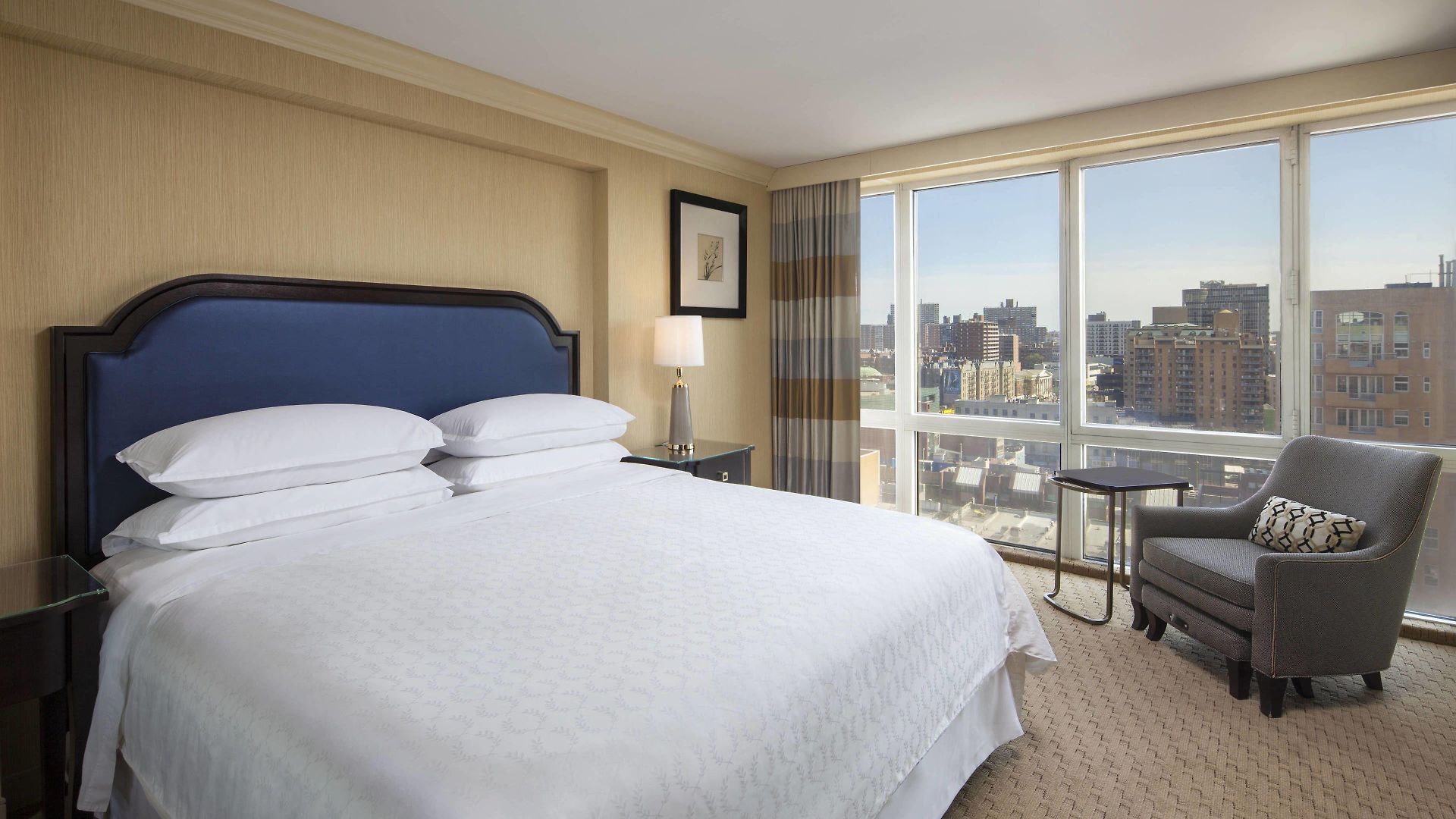 Sheraton Laguardia East Hotel 3*