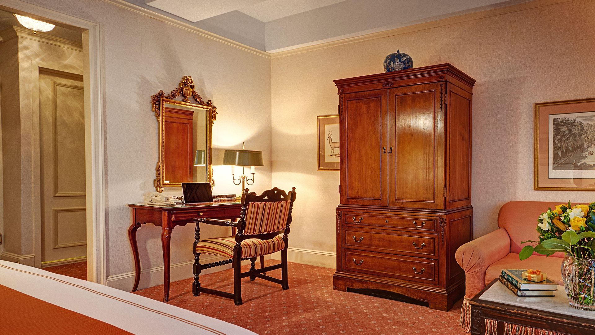 Elysee By Library Collection 4*