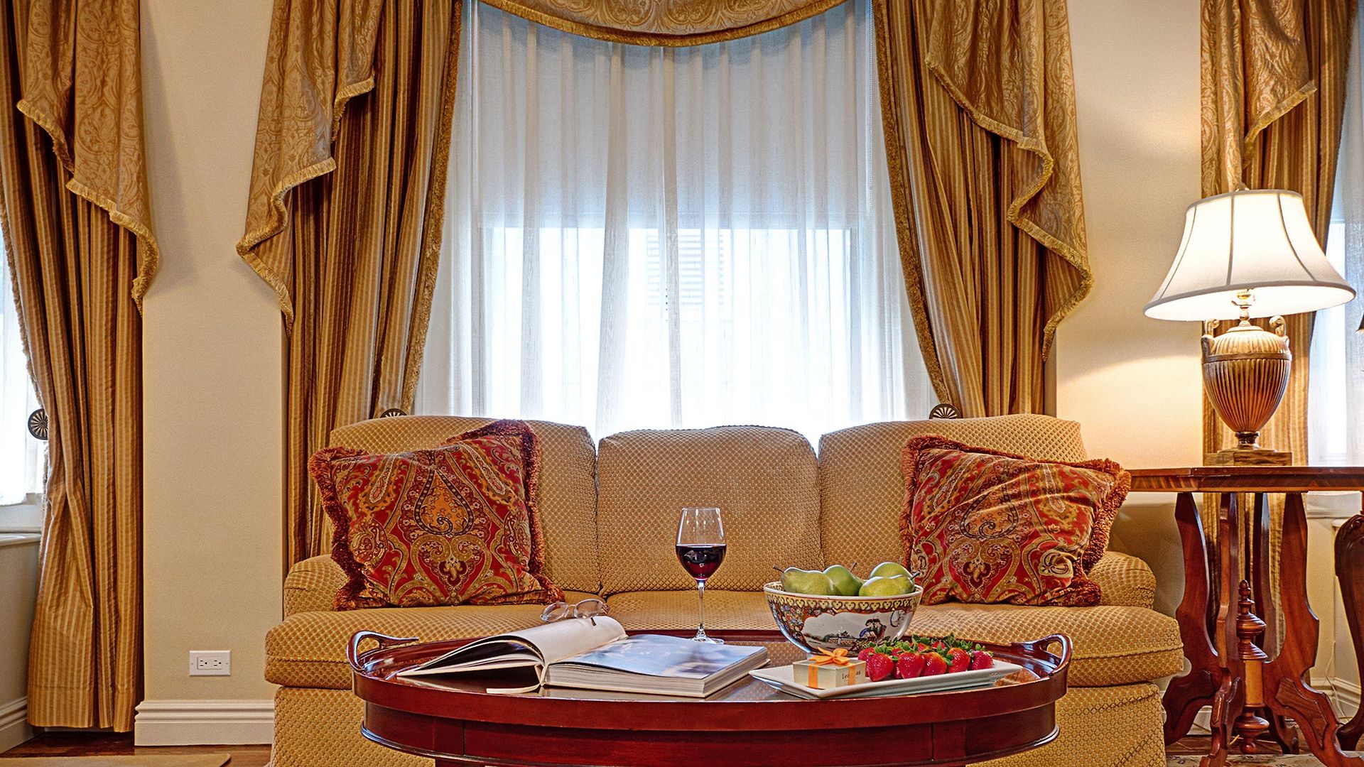 Elysee By Library Collection 4*