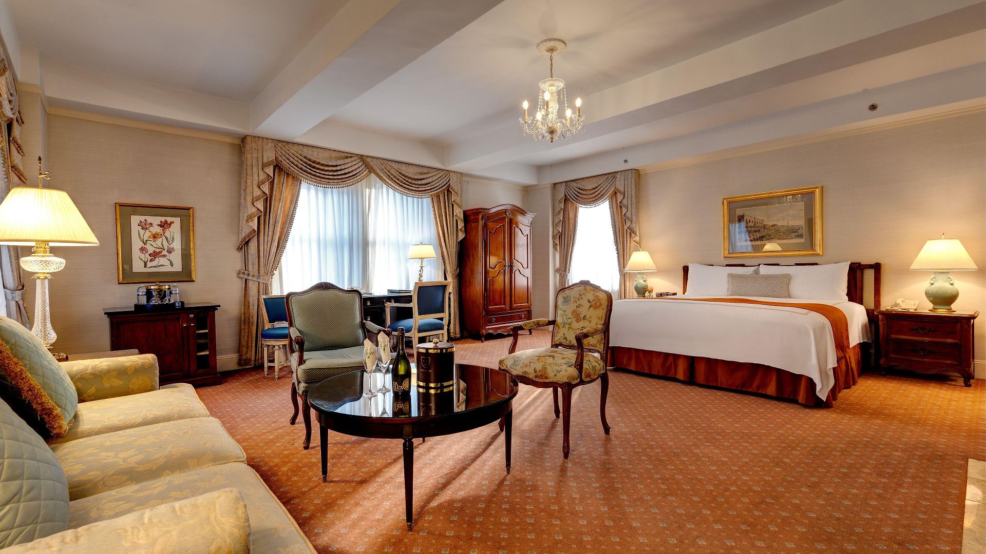 Hotel Elysee By Library Collection New York