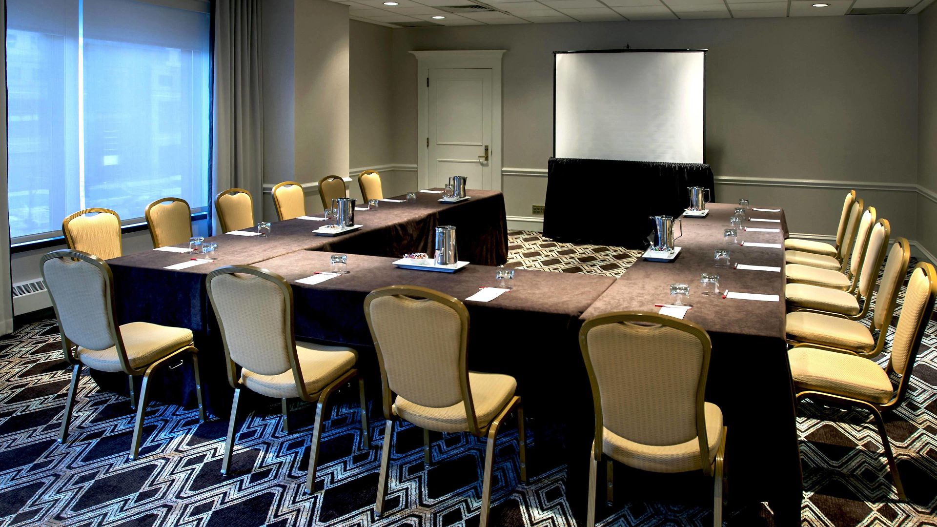Marriott Downtown Hotel 4*