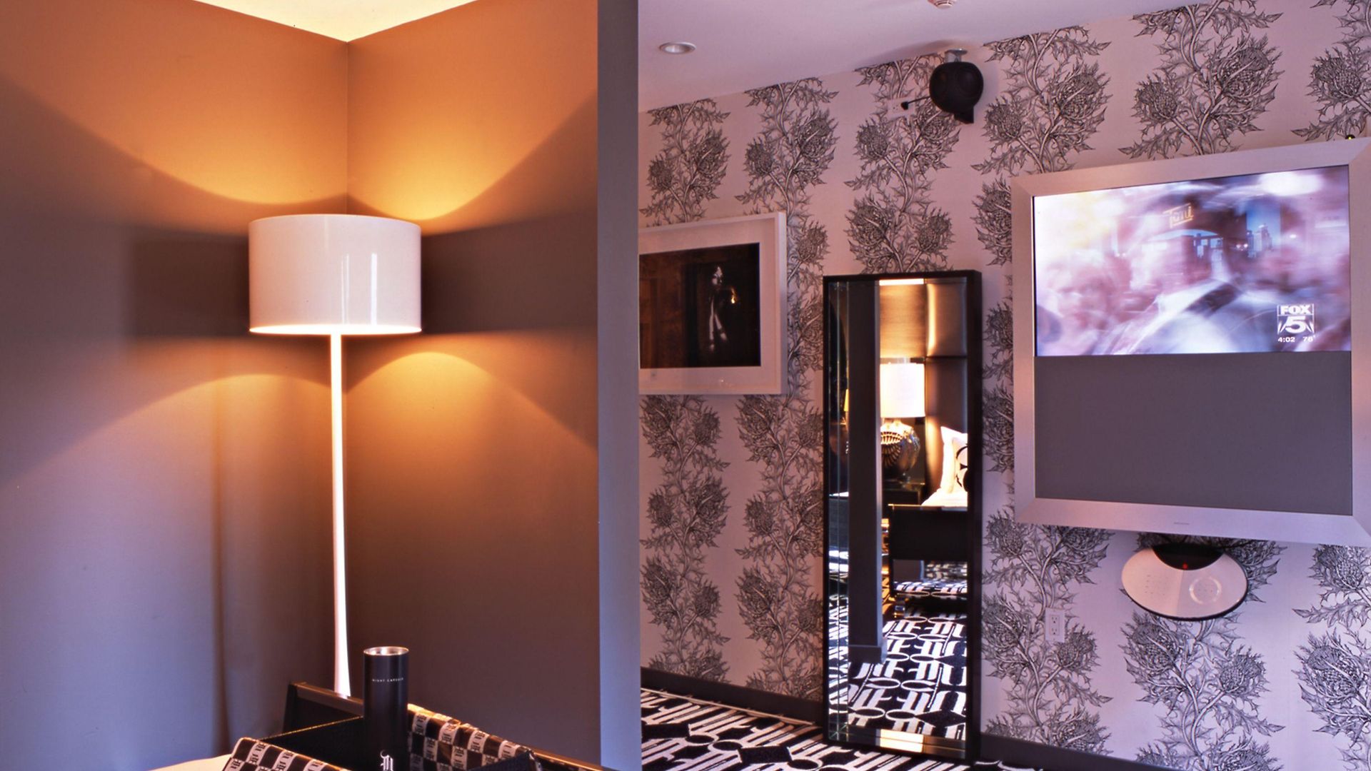 Night By Sb At Times Square Hotel