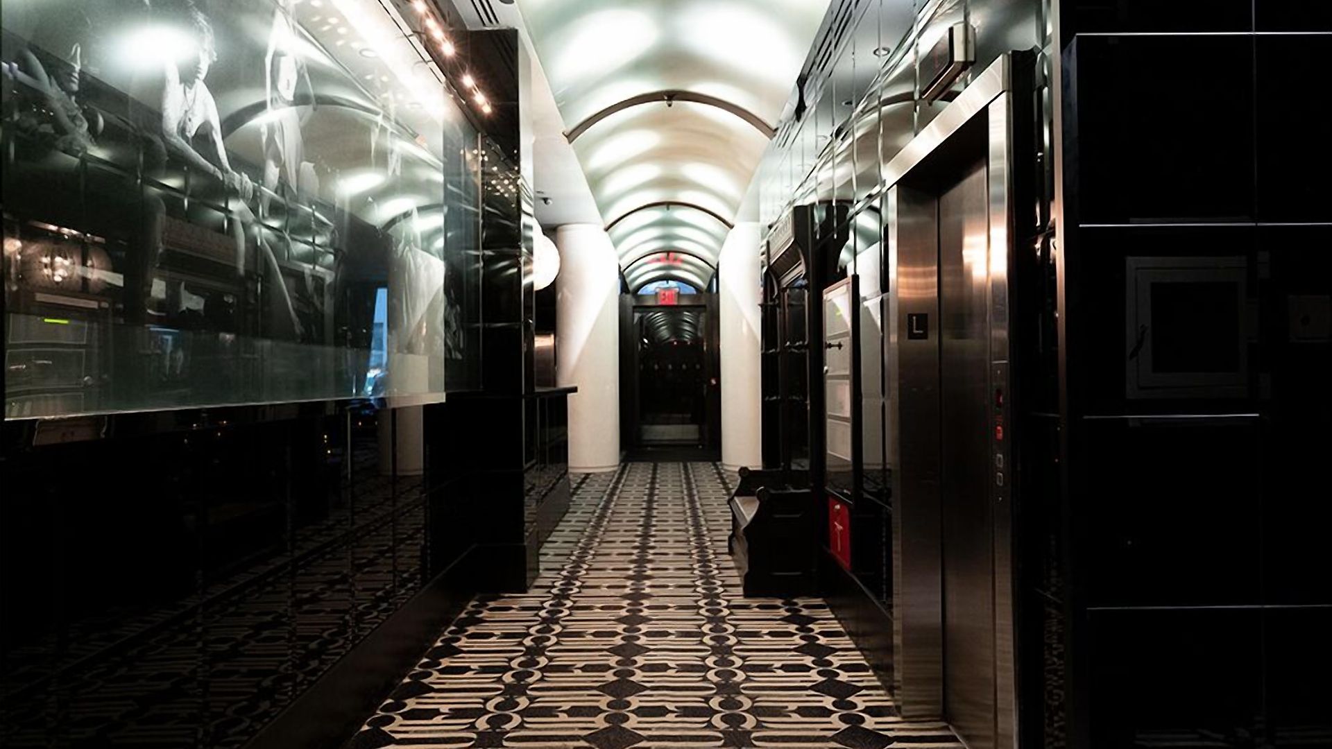 Night By Sb At Times Square Hotel