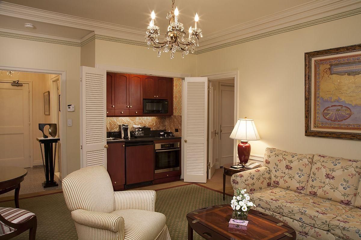 Hotel The Sherry Netherland