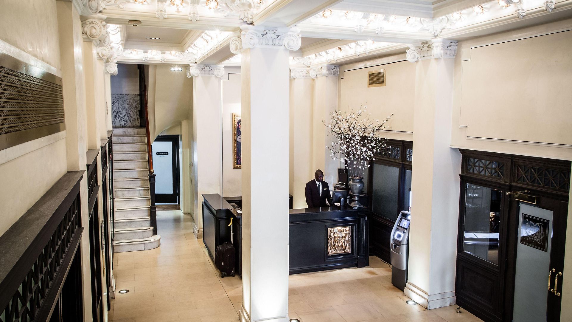 Aparthotel Mansfield 3*