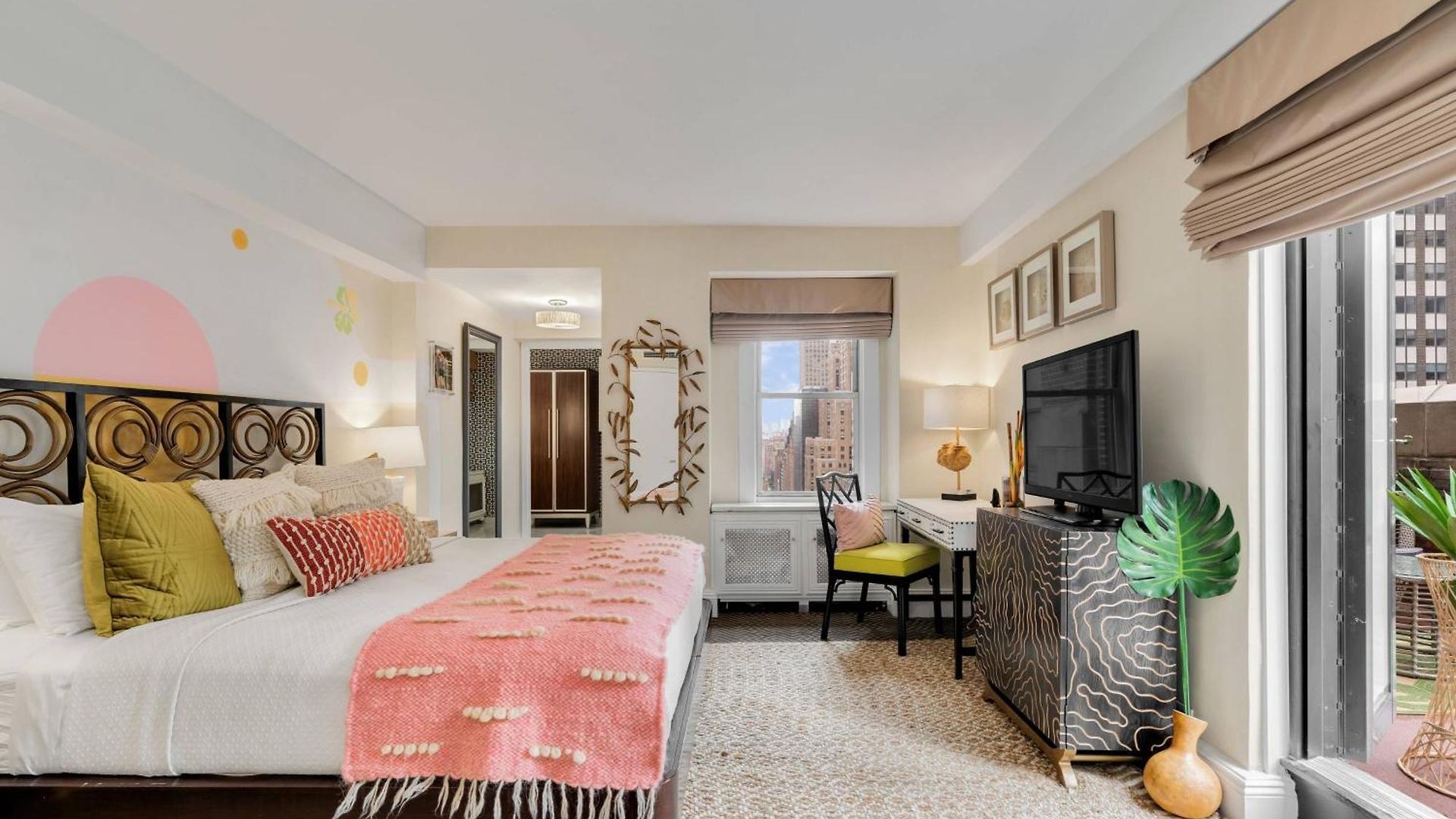 The Lexington Hotel, Autograph Collection Hotel 4*