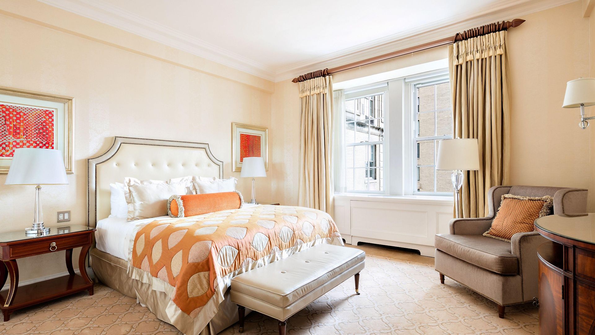 Hotel The Pierre, A Taj Hotel,