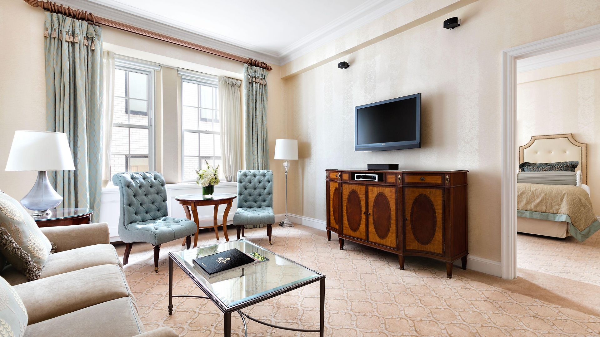 The Pierre, A Taj Hotel, Hotel