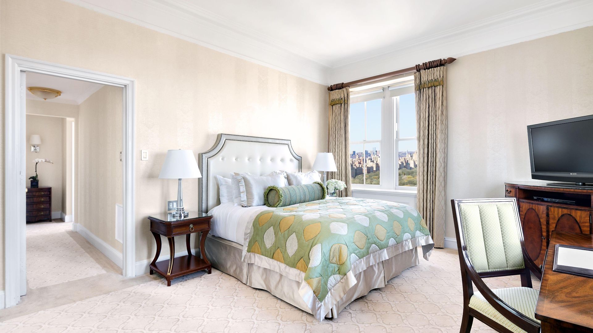 Hotel The Pierre, A Taj Hotel, 5*