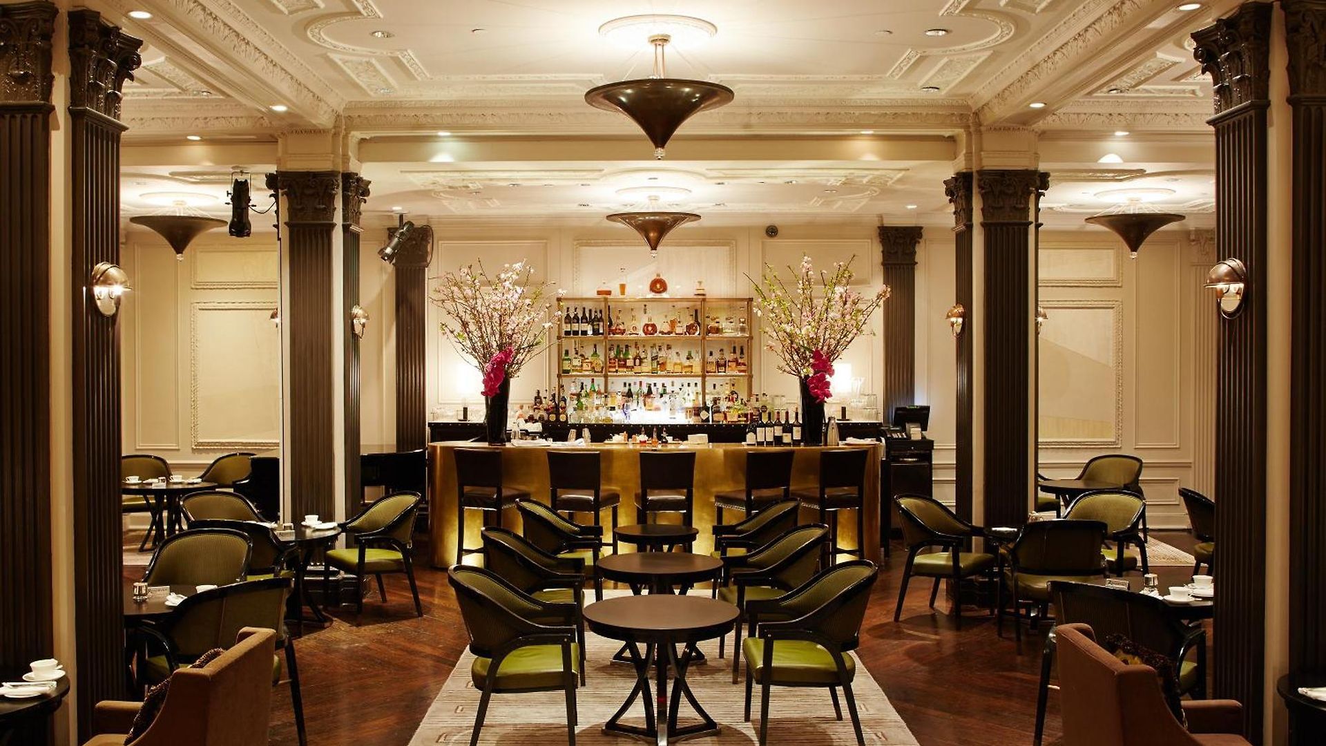 The Pierre, A Taj Hotel, Hotel