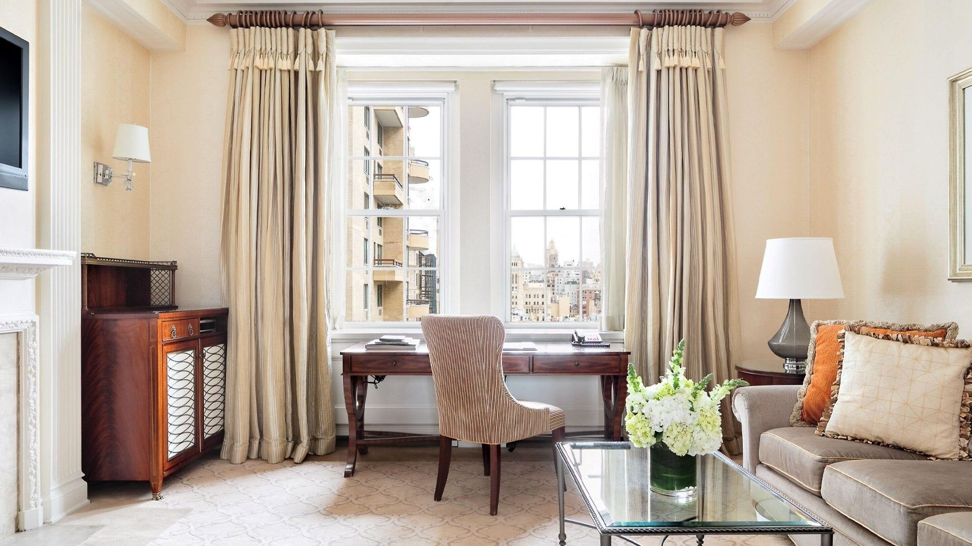 Hotel The Pierre, A Taj Hotel, 5*