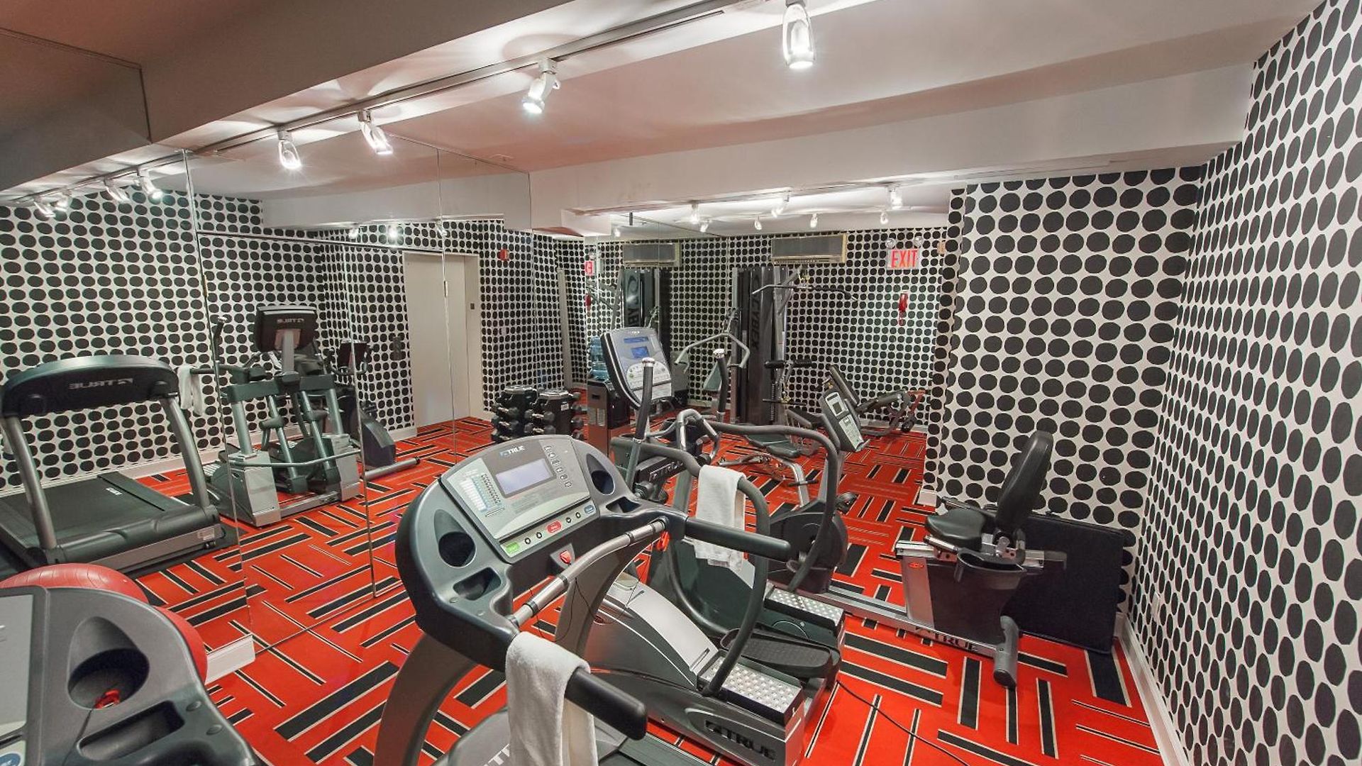 Hotel Ameritania At Times Square 4*