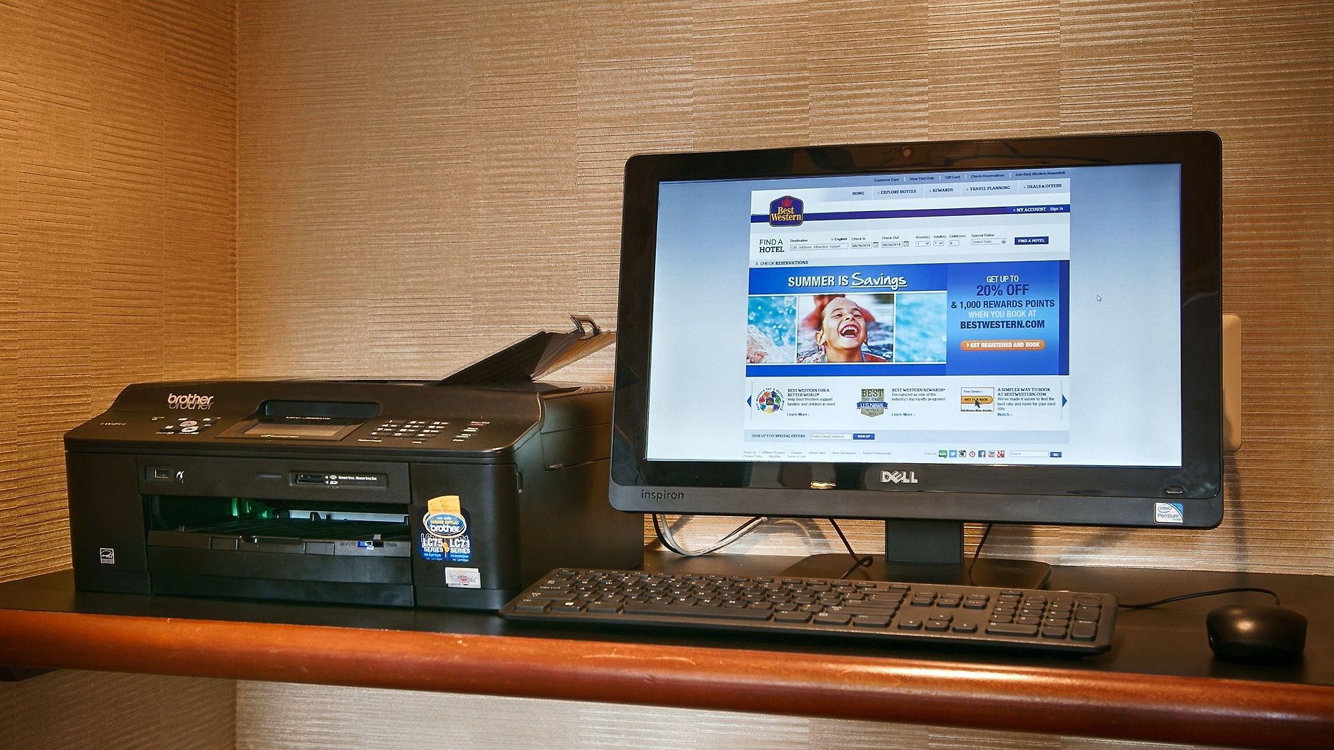 Western Queens Gold Coast Hotel 3*