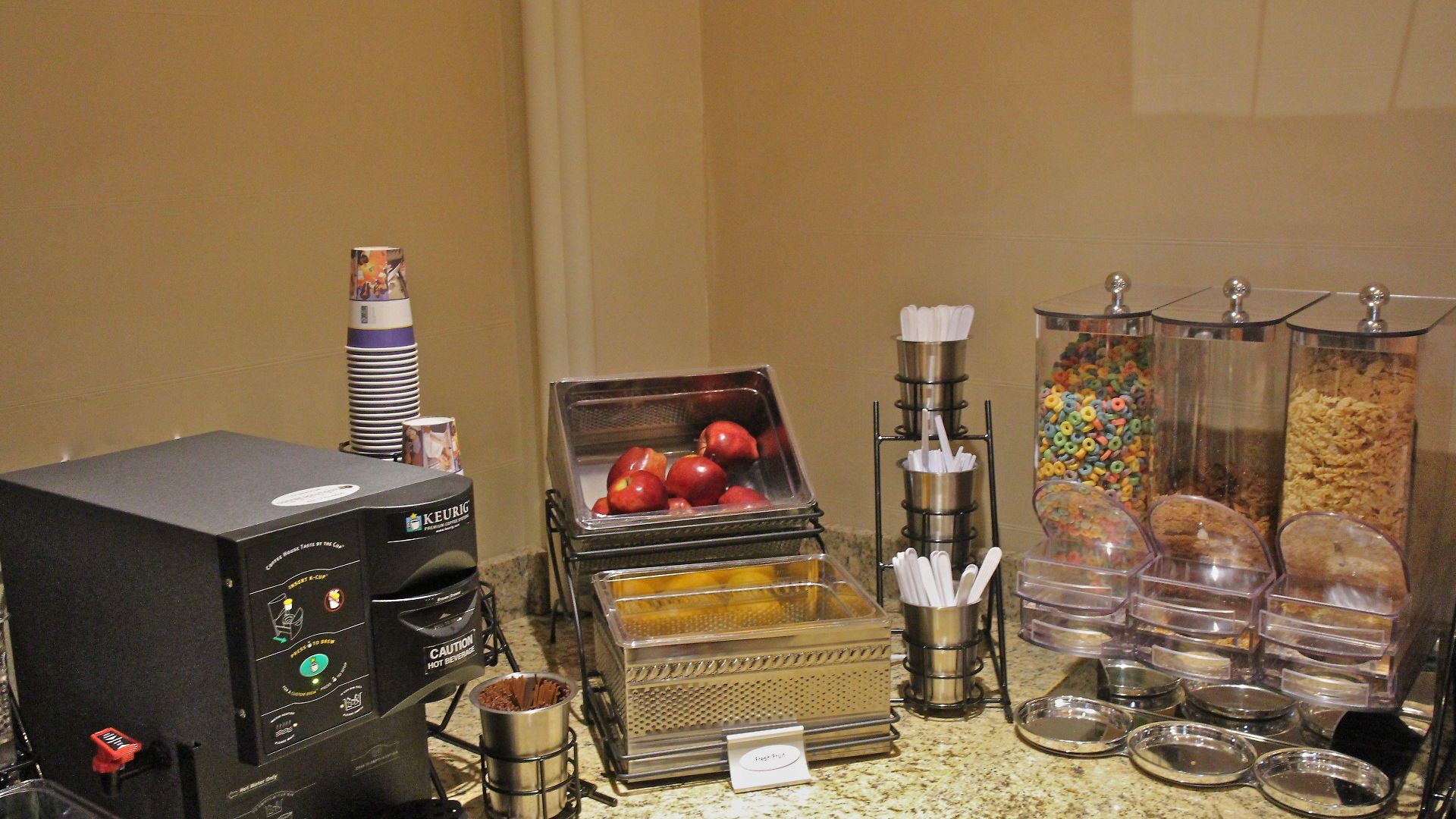 Hotel Western Queens Gold Coast 3*