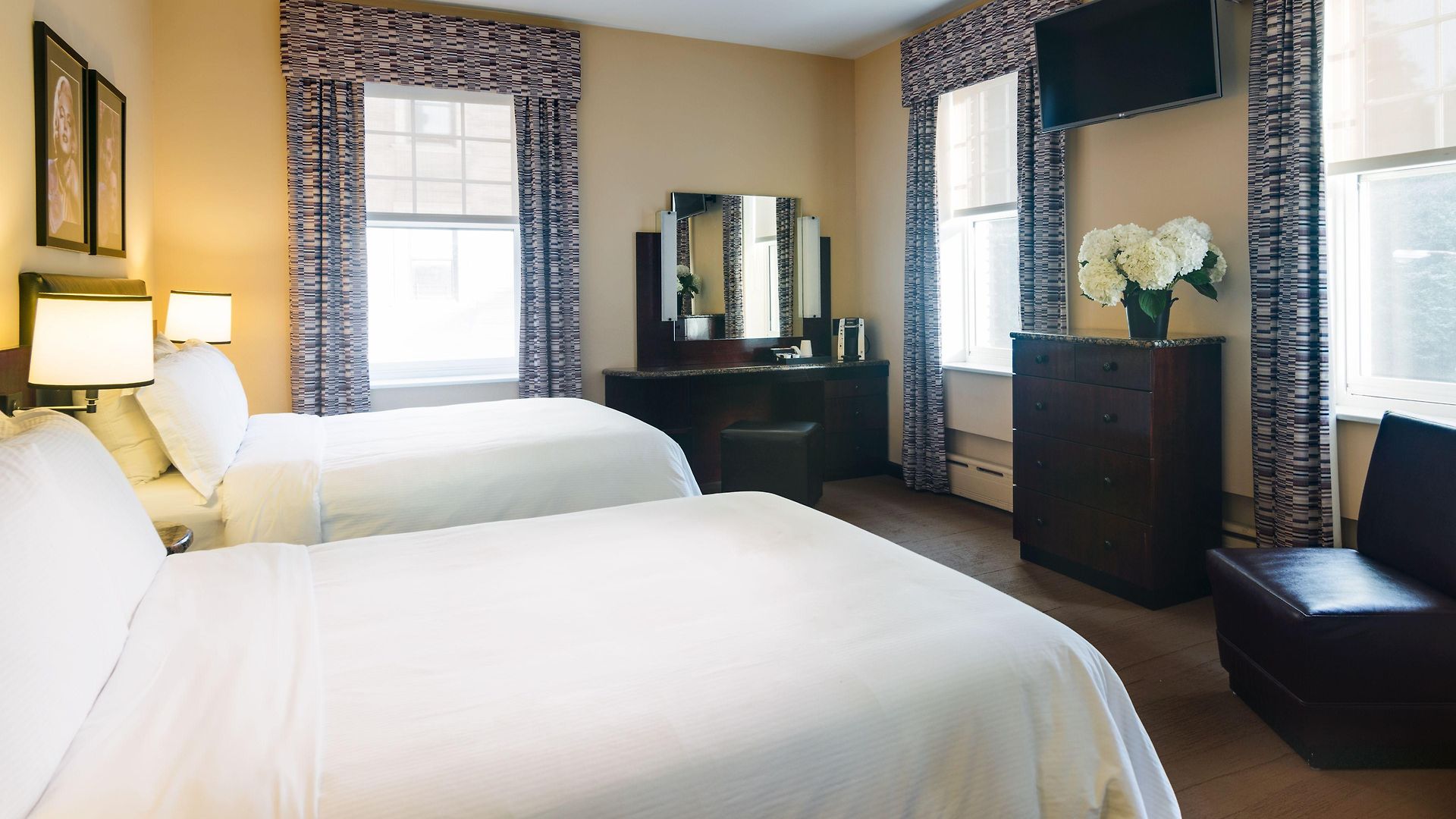 Washington Square Hotel
