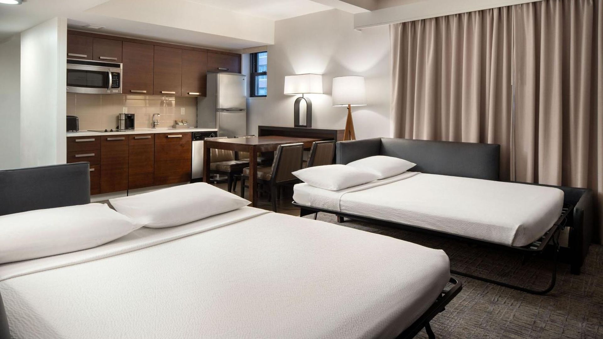 By Marriott Manhattan/ Midtown Eastside Hotel 4*