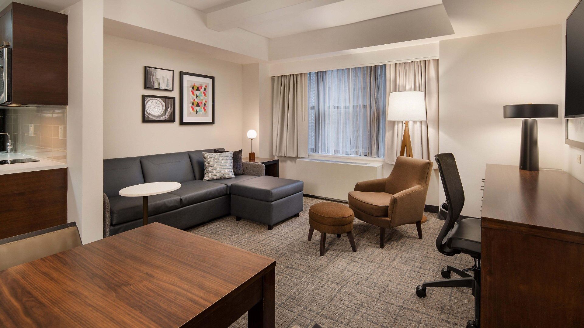 By Marriott Manhattan/ Midtown Eastside Hotel New York