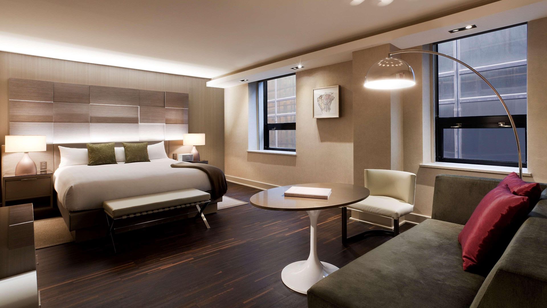 Hyatt Grand Hotel 4*
