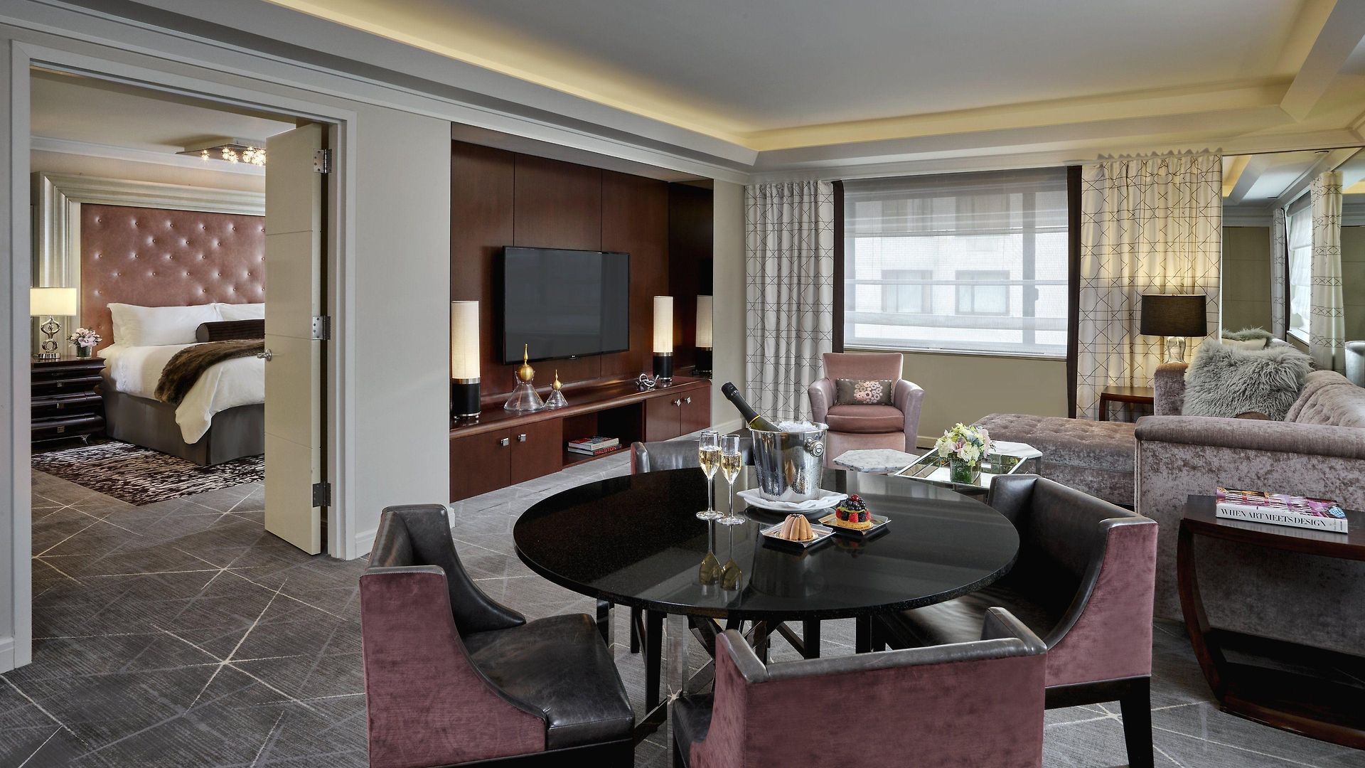 Loews Regency 5*